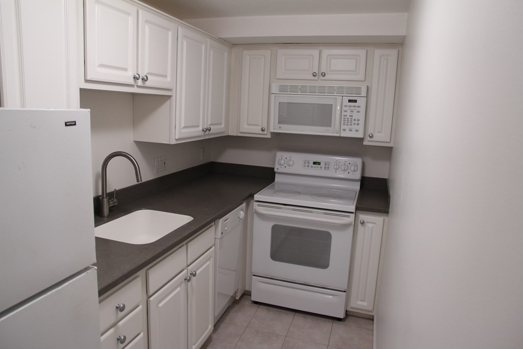 329 Harvard St, Mid-Cambridge