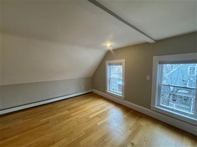 28 Francesca Ave, Powder House Square