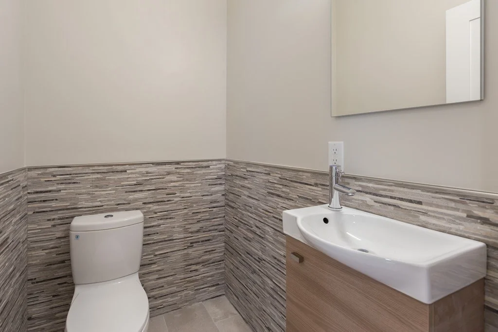 293 Broadway, The Port