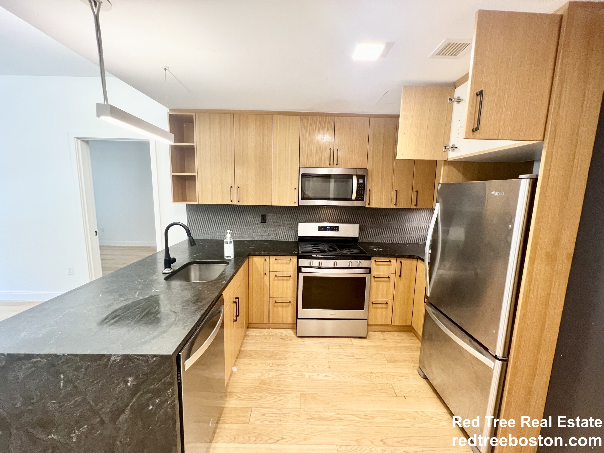 83 Gardner St, Allston