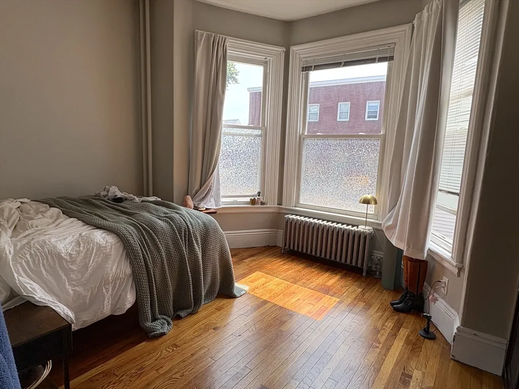 271 Highland Ave, Powder House Square