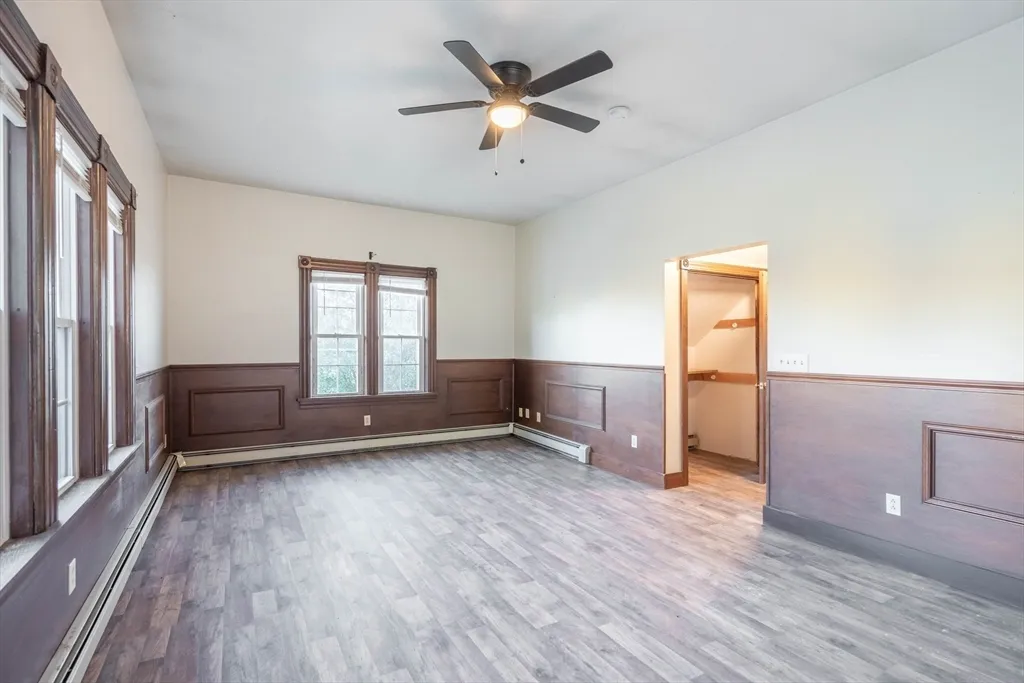 85 East Main St, West Brookfield