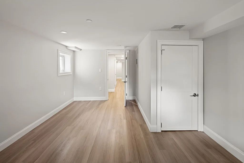 206 Byron St, East Boston