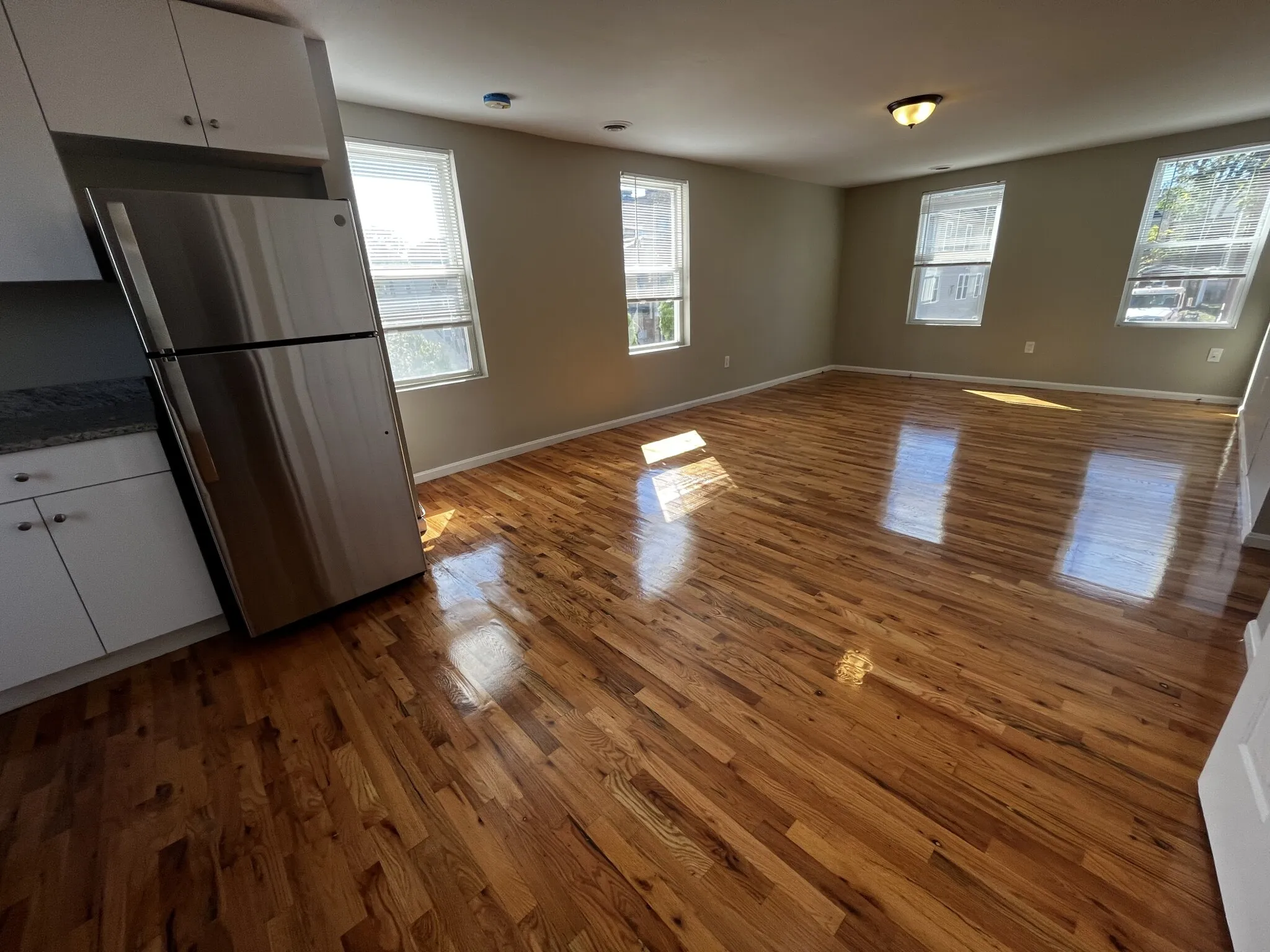 38 Forest St, Roxbury