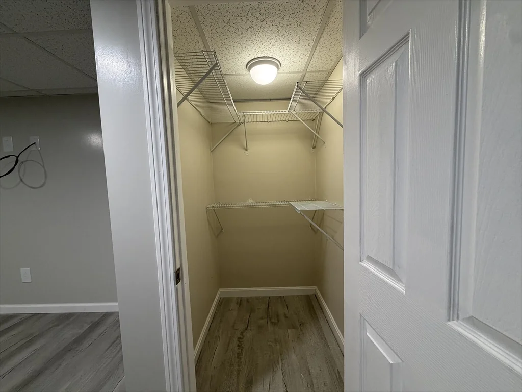 320-322 Wood St, New Bedford