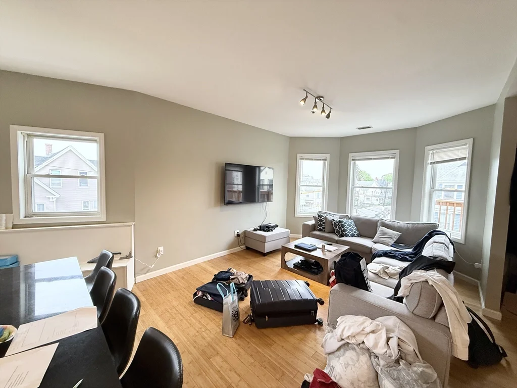 110 Chester St, Allston