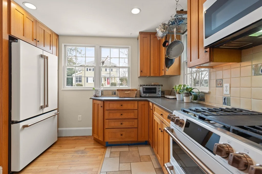 36 Joyce Rd, Medford