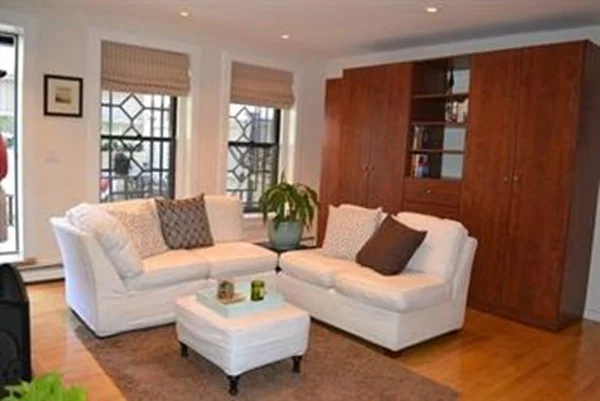 315-317 Beacon St, Back Bay