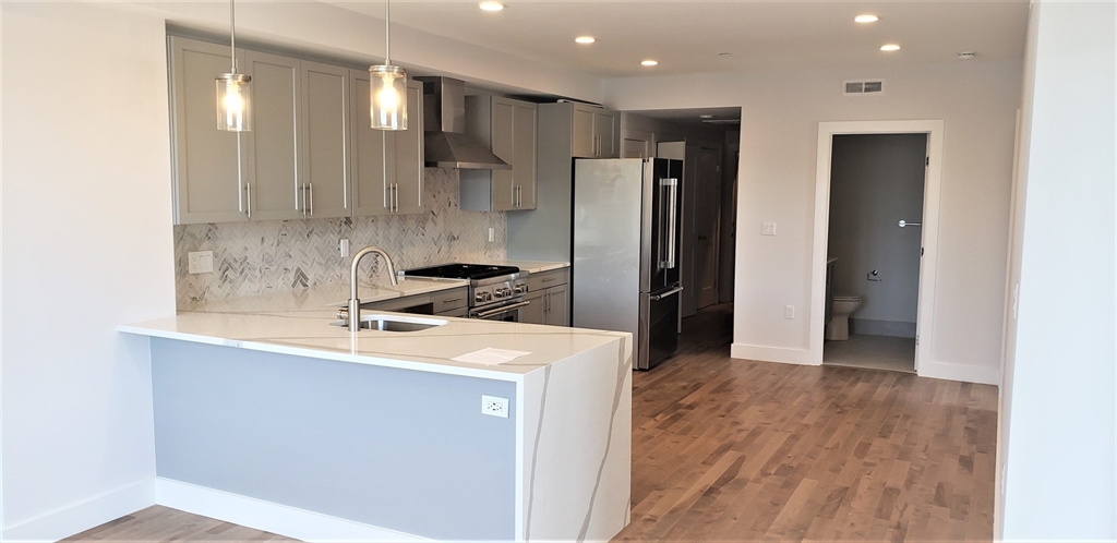 50 Hichborn, Brighton