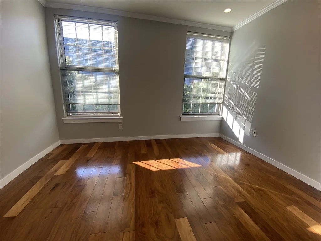 45 1st Ave, Charlestown