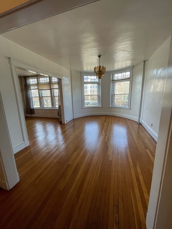 1681 Beacon St, Aspinwall Hill