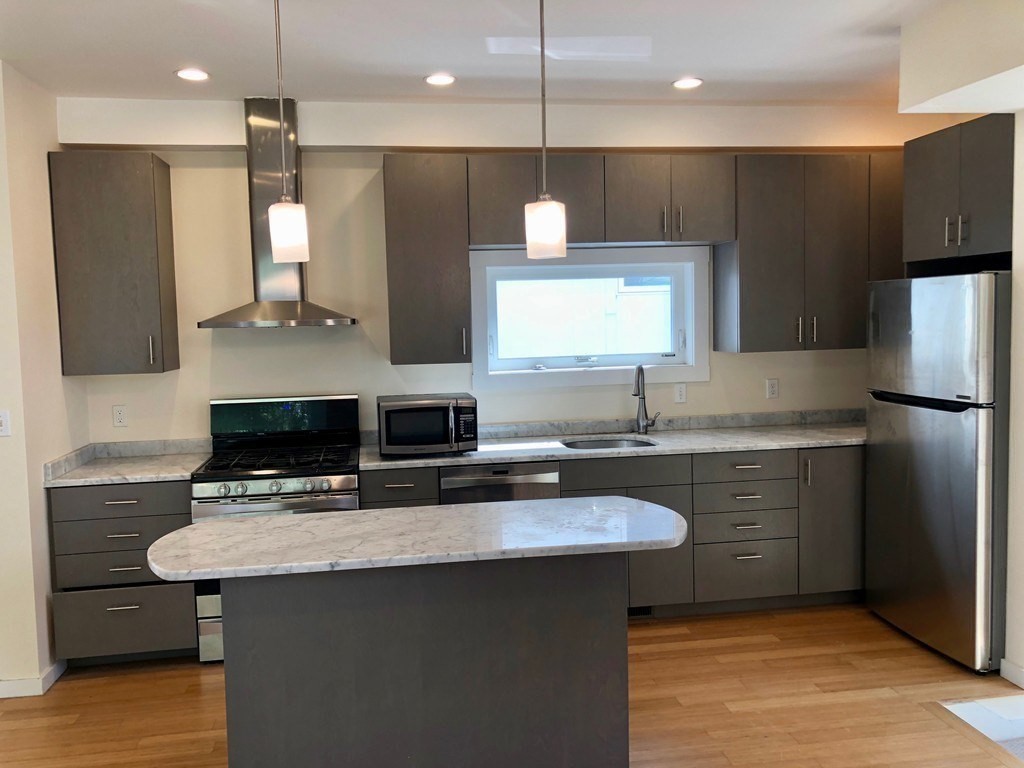 115 Charles St, Kendall Square