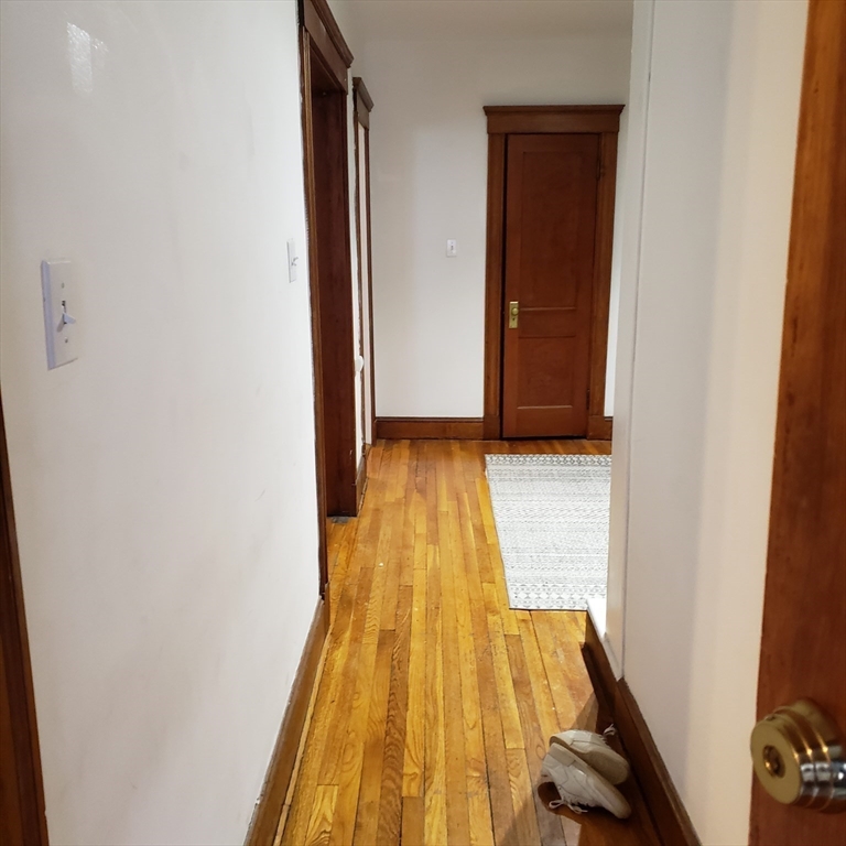 38 Hillside St, Mission Hill