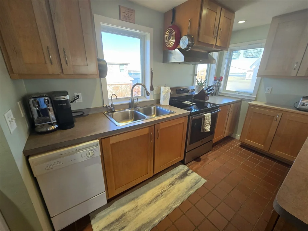 4 79th St, Plum Island