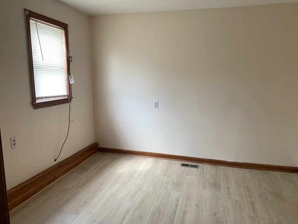 226 Brightman, Fall River