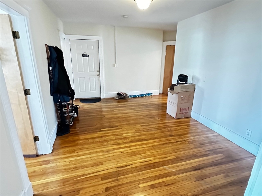 1682 Commonwealth Ave, Brighton