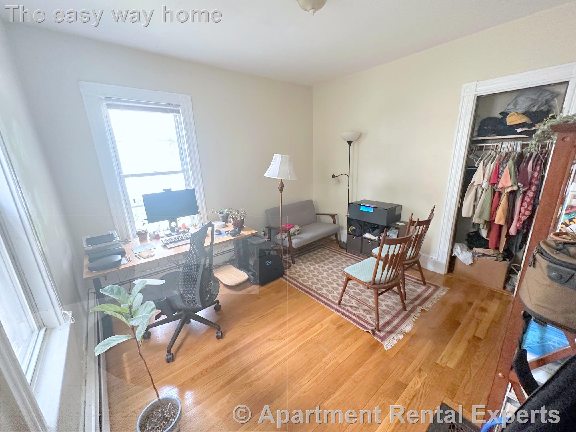 26 Cutter Ave, Davis Square