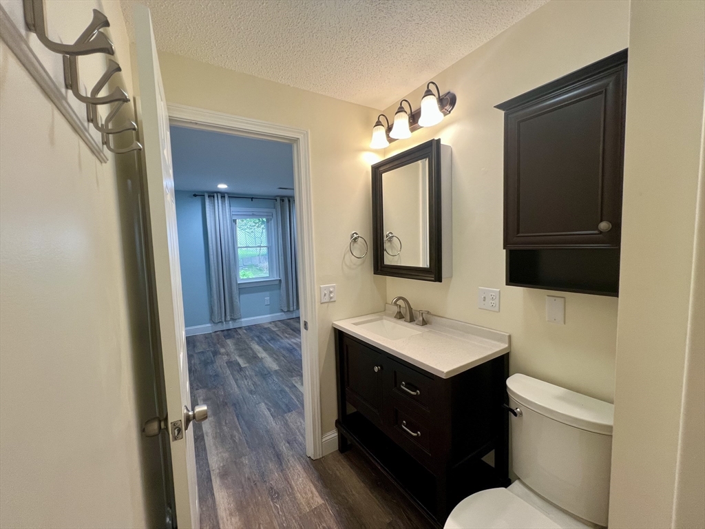 103 Main St, Pepperell