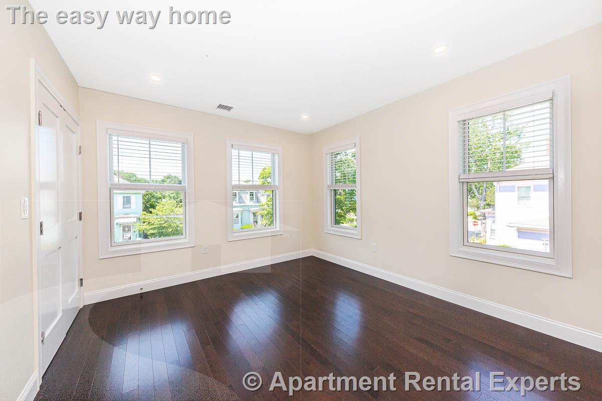 120 Jerome St, West Medford