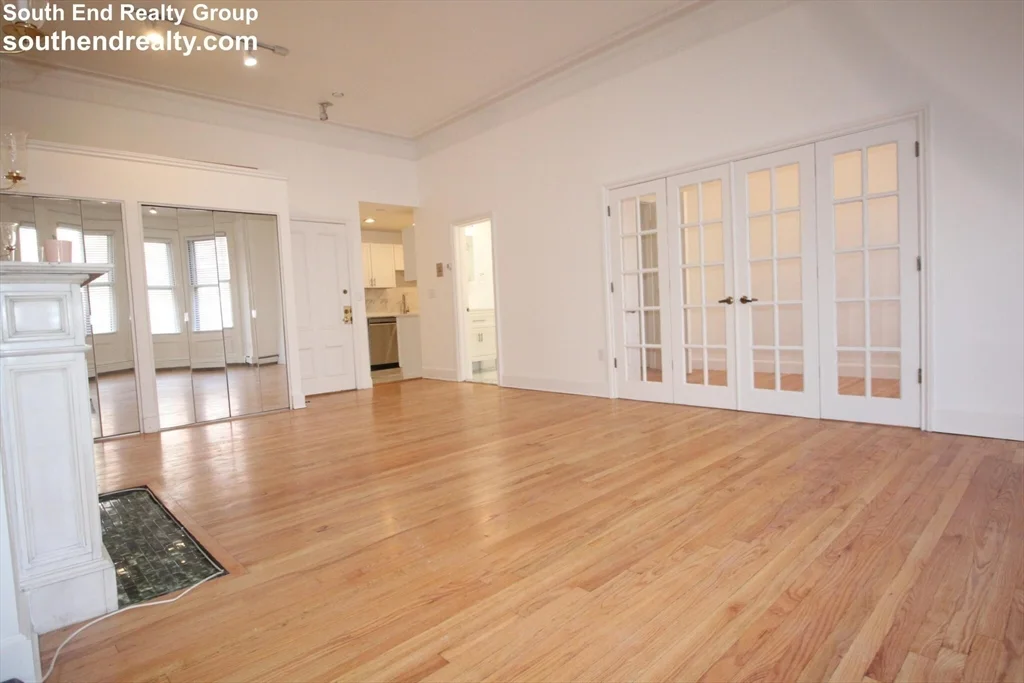 277 Beacon St, Back Bay