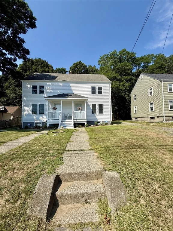 487 Mill St, Worcester