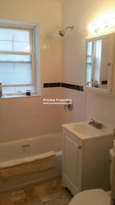1615 Commonwealth Ave, Brighton