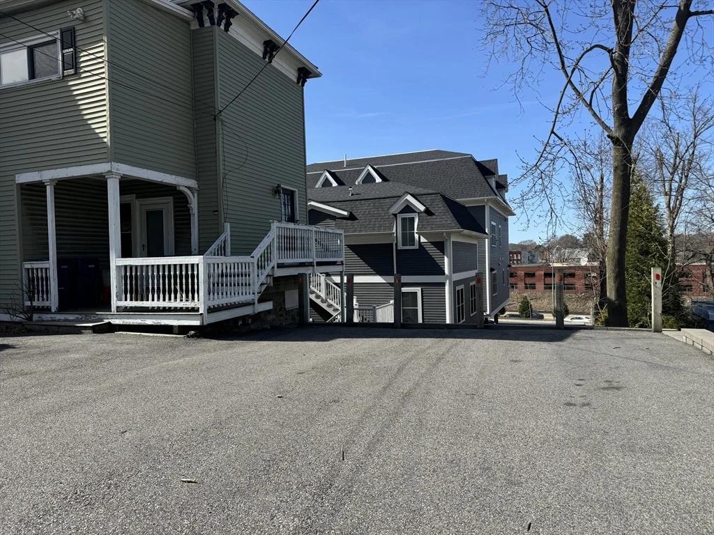 76 Chestnut St, West Newton