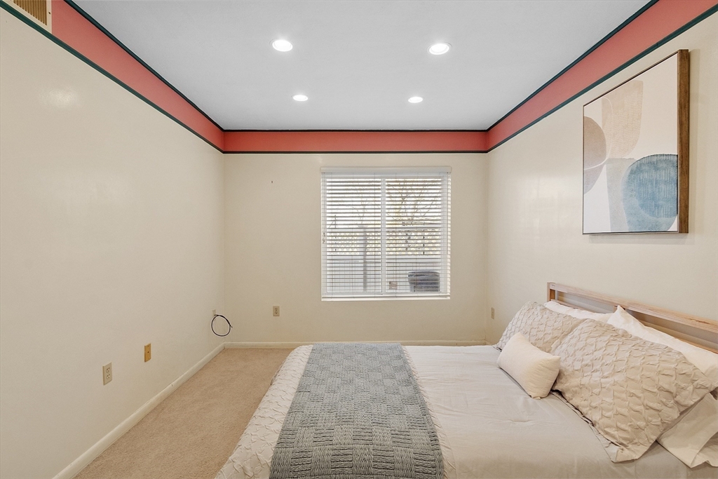 200 Falls Blvd, Quincy