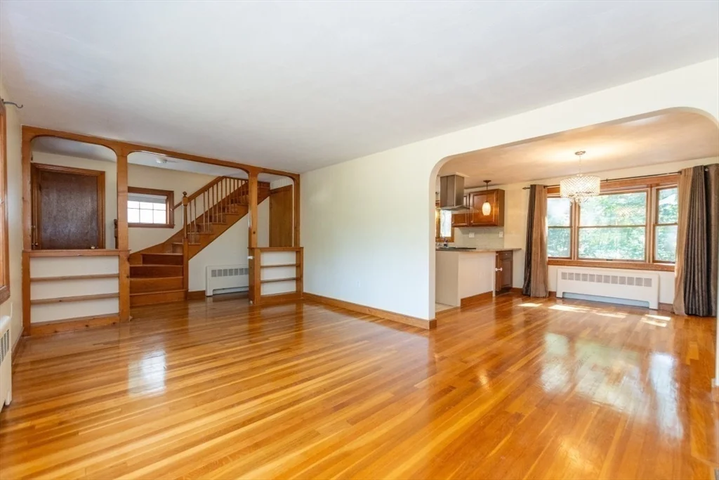 15 Lexington St, Burlington