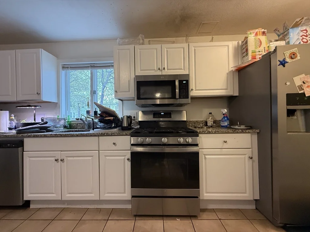 235 Charles St, East Cambridge