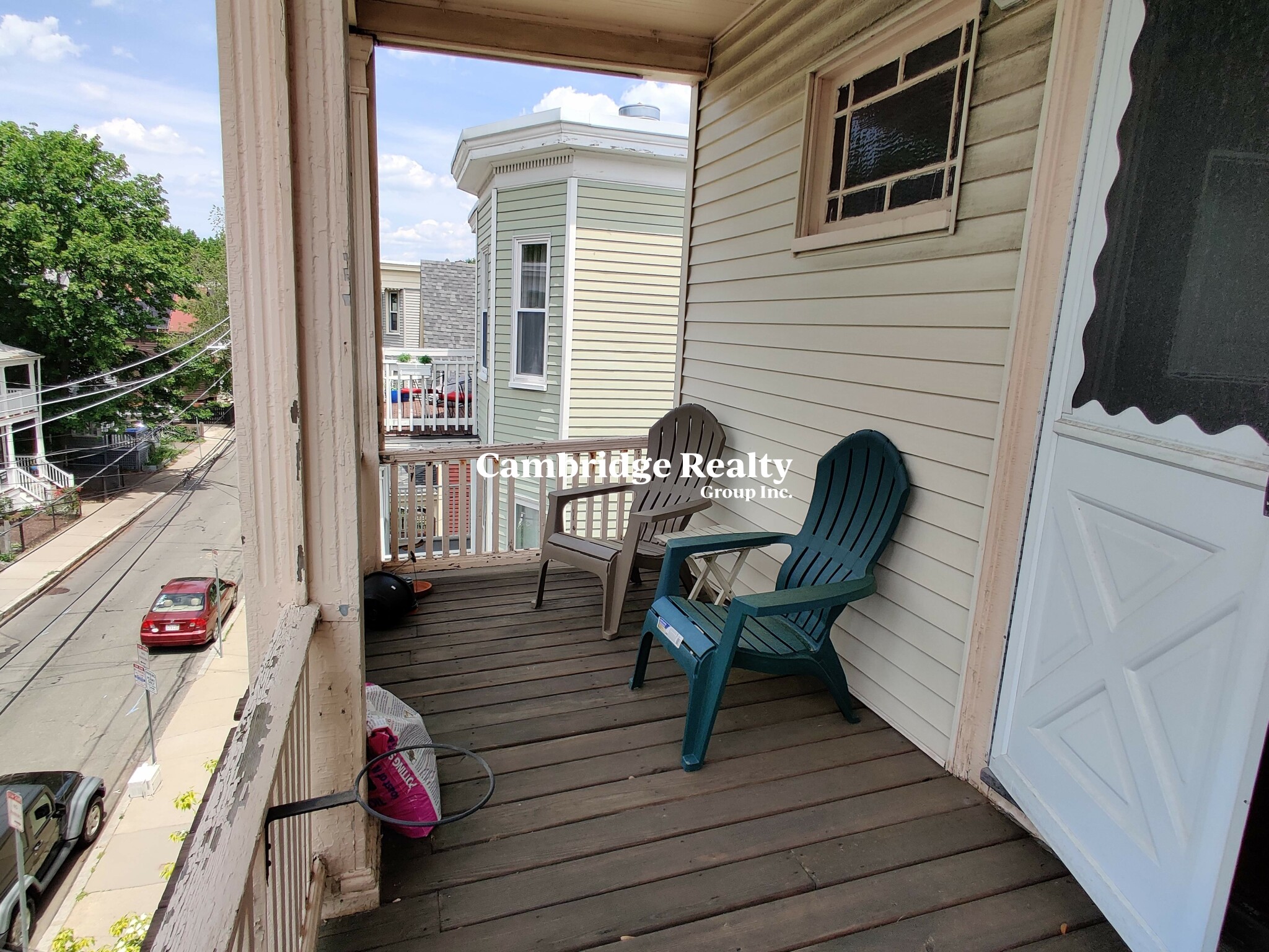 28 Washburn Ave, North Cambridge