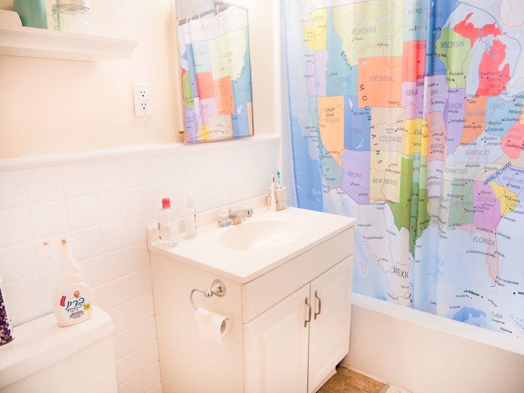 1382 Beacon, Coolidge Corner