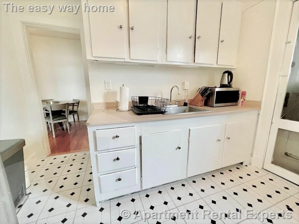 71 Martin St, Harvard Square