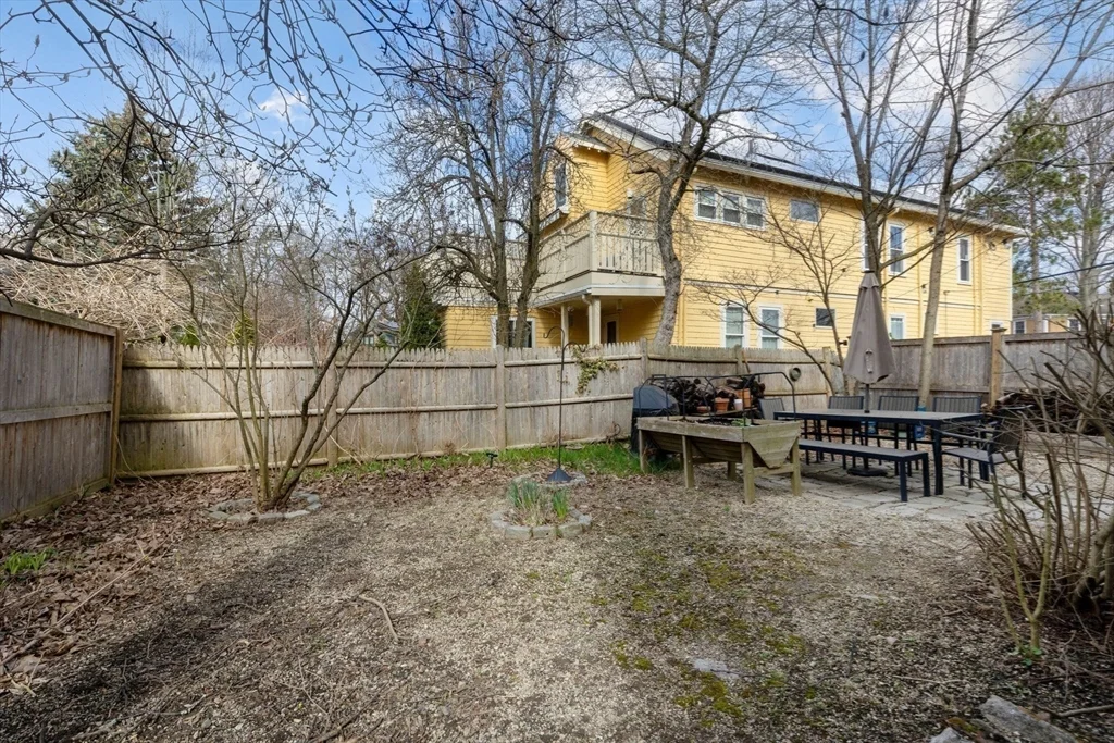 71 Chilton St, West Cambridge