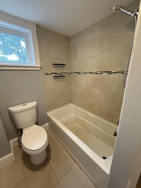 76 Division St, North Attleboro