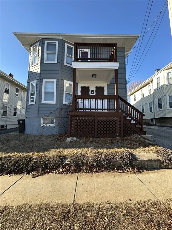 17 Oakland, Watertown