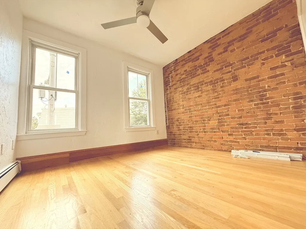 675 East 7th St, South Boston