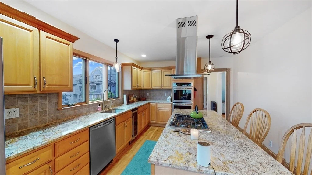 271 River Rd, Winthrop