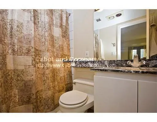 170 Tremont St, Midtown