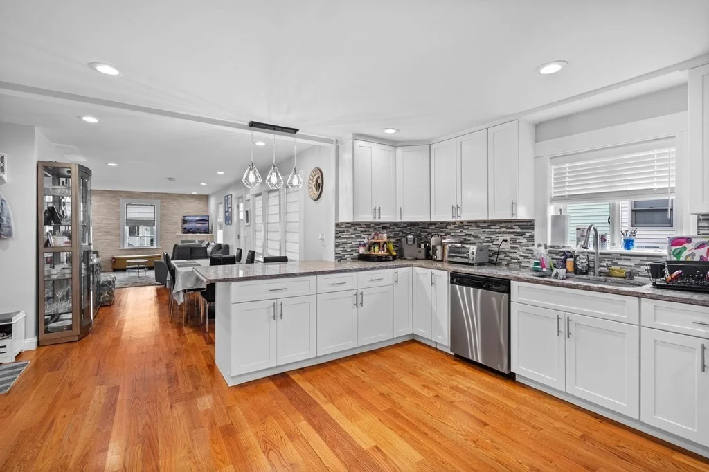 64 Waltham St, Watertown