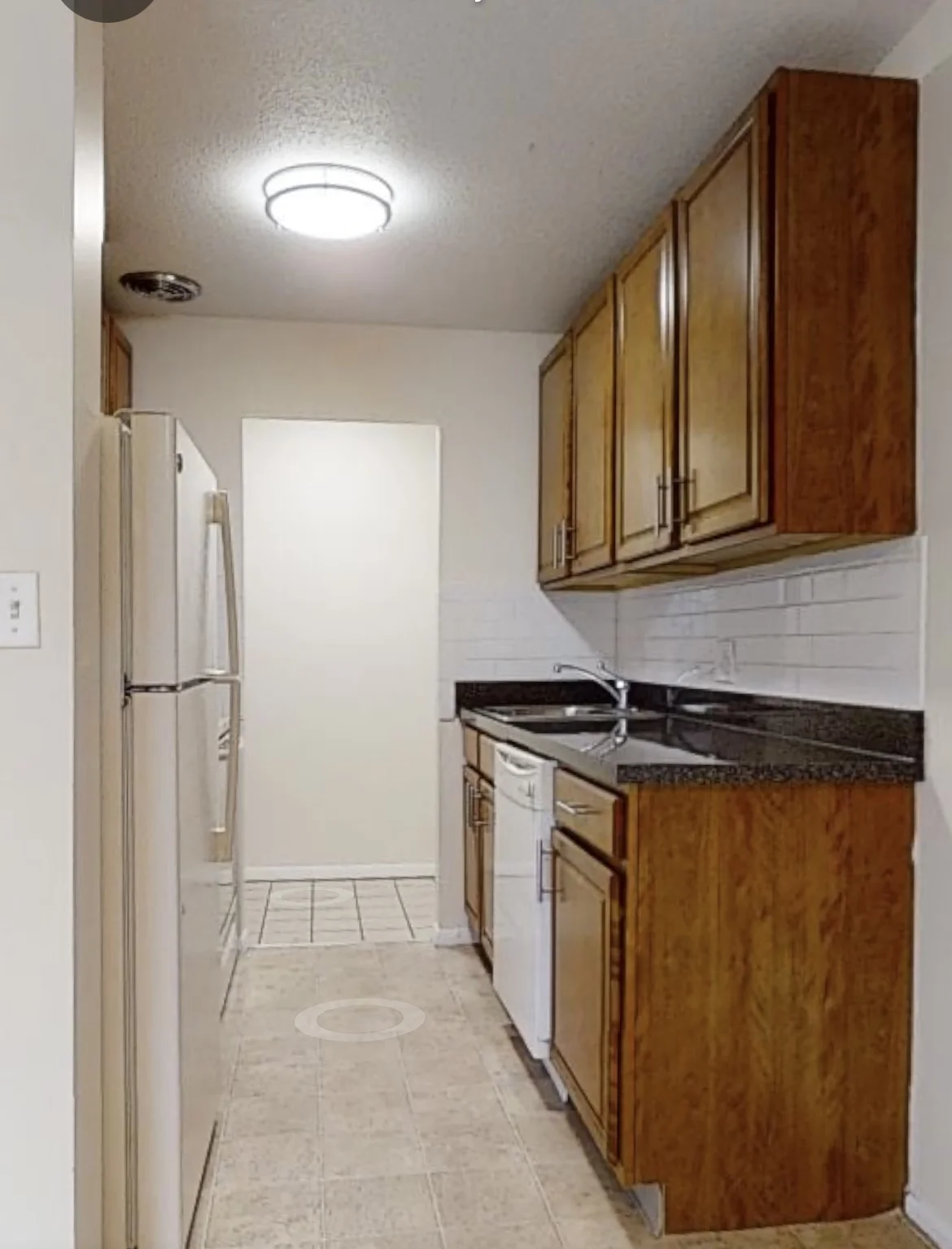 20 Queens Way, Framingham