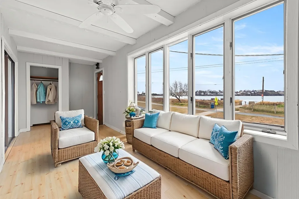 147 Nahant Rd, Nahant