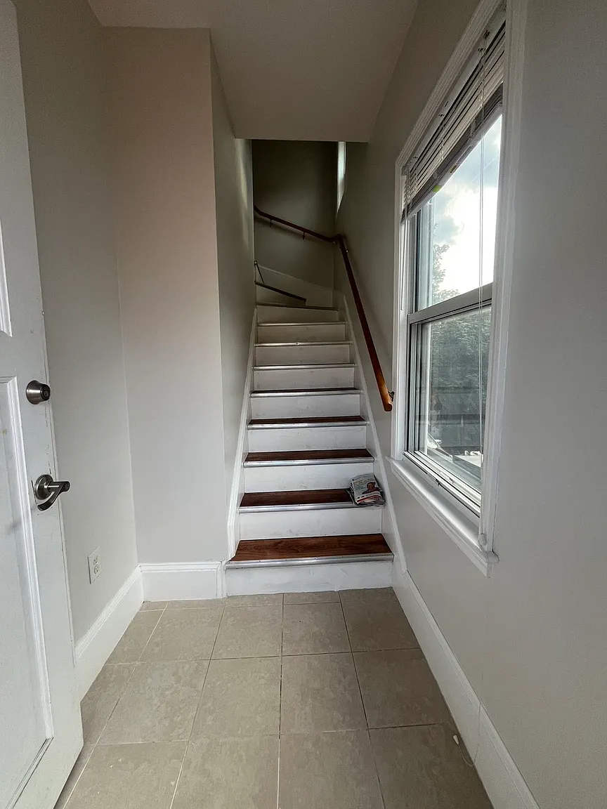 97 Bradstreet Ave, Revere