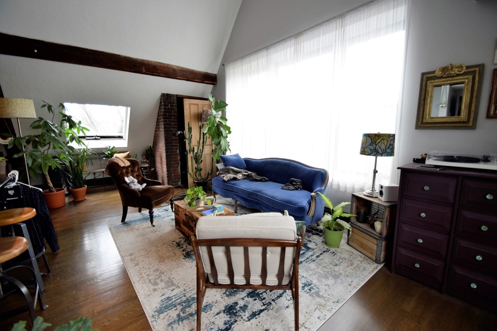 444 Western Ave, Brighton