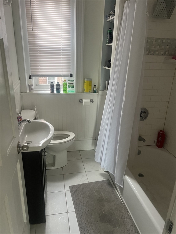 111 H St, South Boston