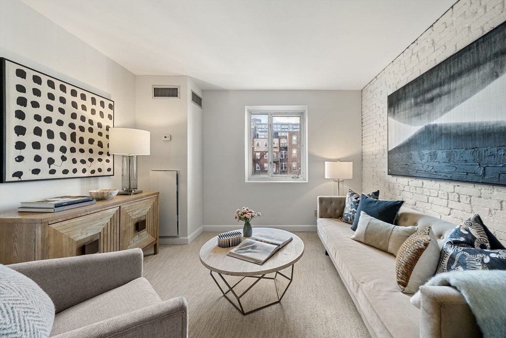 19 Wiget St, North End