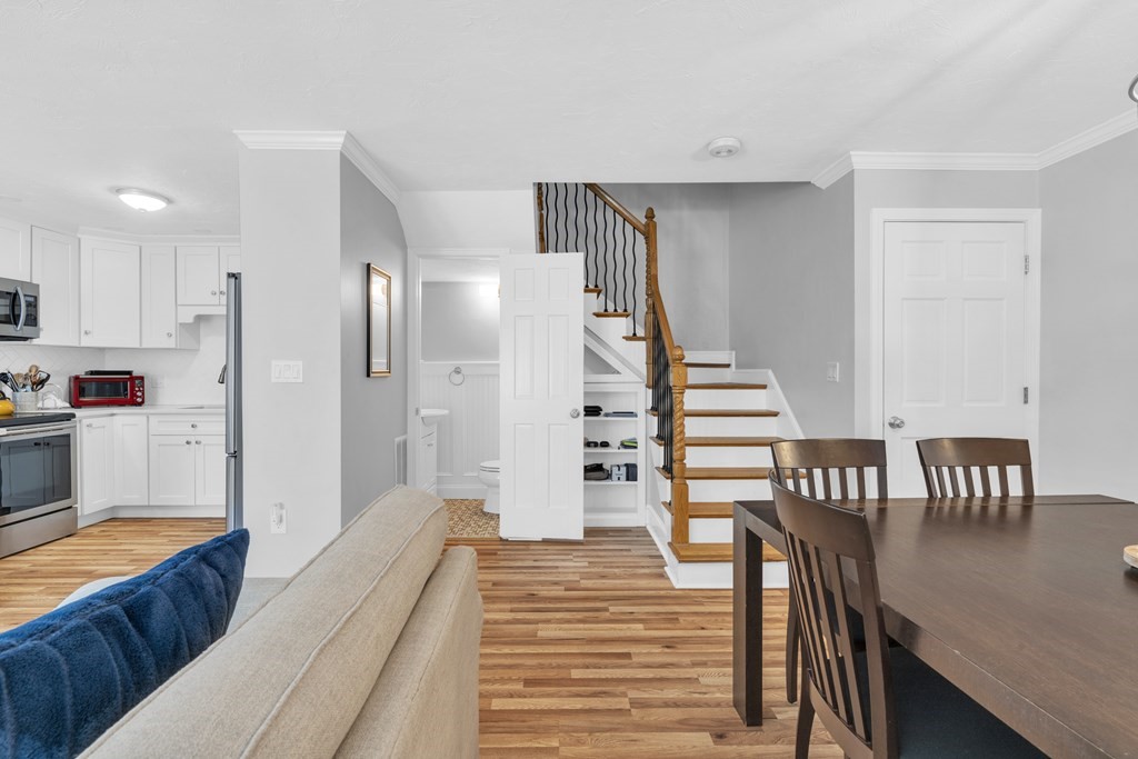 166 Quincy Shore Dr, Quincy