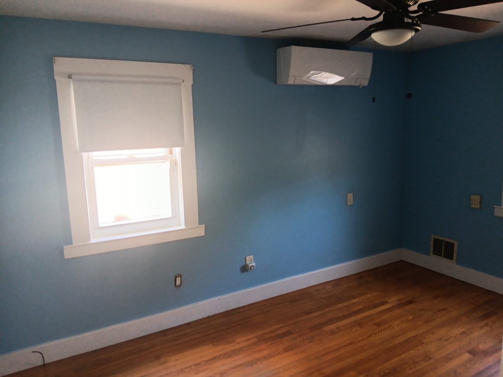 6 Taylor Ct, Worcester