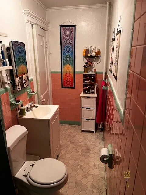 1957 Commonwealth Ave, Brighton