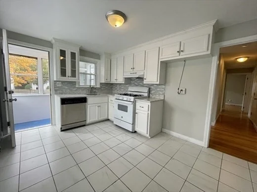 59 Desoto Rd, West Roxbury